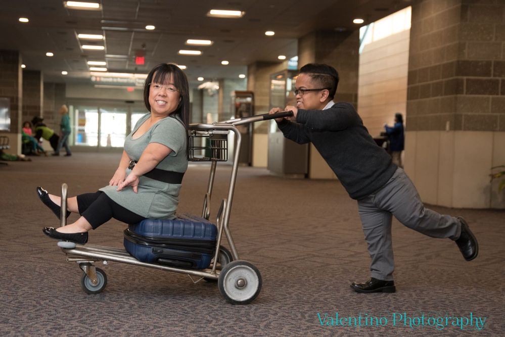 Last month we had the opportunity to take our engagement pictures at the Southwest Airlines terminal at PVD airport